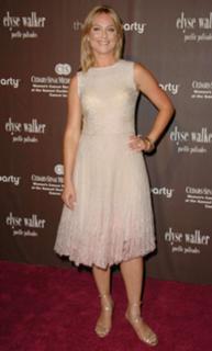 Elisabeth Röhm feet photo thumbnail