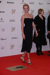 Uma Thurman feet photo thumbnail