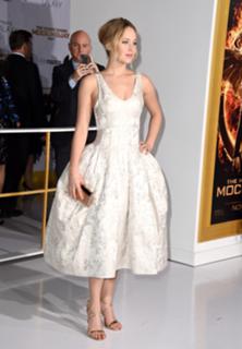 Jennifer Lawrence feet photo thumbnail