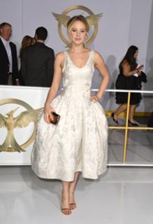 Jennifer Lawrence feet photo thumbnail