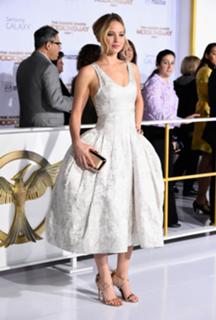 Jennifer Lawrence feet photo thumbnail