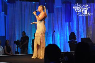 Adriane Galisteu feet photo thumbnail