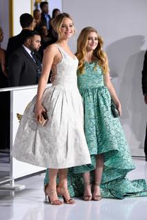 Jennifer Lawrence feet photo thumbnail