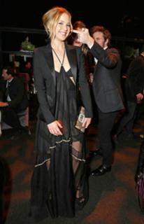 Jennifer Lawrence feet photo thumbnail