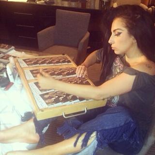 Lady Gaga feet photo thumbnail