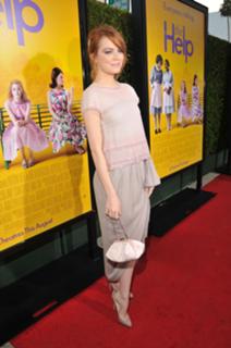 Emma Stone feet photo thumbnail