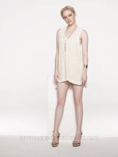 Emma Stone feet photo thumbnail
