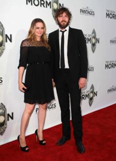 Alicia Silverstone feet photo thumbnail