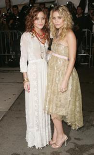 Ashley Olsen feet photo thumbnail