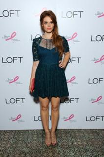 Holland Roden feet photo thumbnail