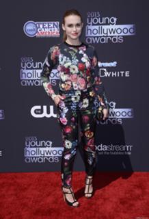 Holland Roden feet photo thumbnail