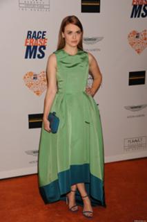 Holland Roden feet photo thumbnail