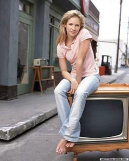 Brittany Snow feet photo thumbnail