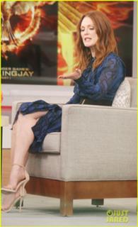 Julianne Moore feet photo thumbnail