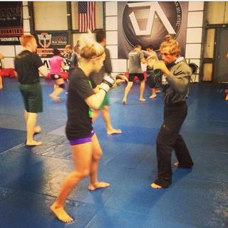 Paige VanZant feet photo thumbnail