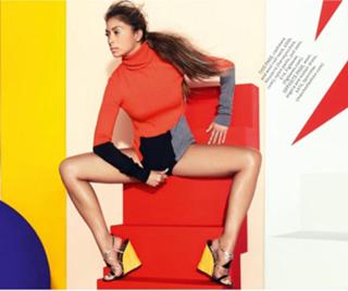 Nicole Scherzinger feet photo thumbnail