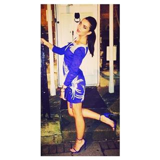 Amy Jackson feet photo thumbnail