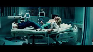 Charlize Theron feet photo thumbnail
