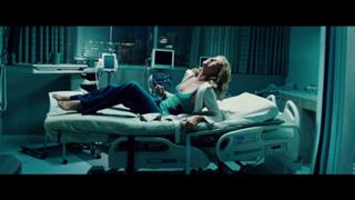 Charlize Theron feet photo thumbnail