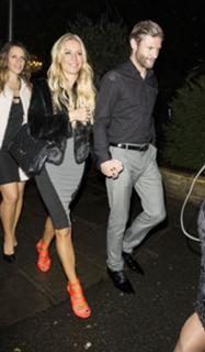 Denise Van Outen feet photo thumbnail