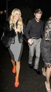 Denise Van Outen feet photo thumbnail