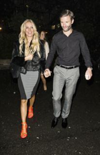 Denise Van Outen feet photo thumbnail