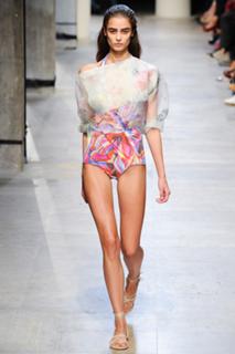 Taylor Hill feet photo thumbnail