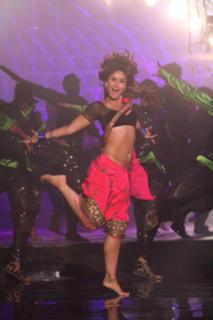 Kareena Kapoor feet photo thumbnail