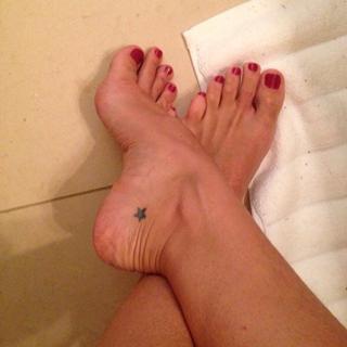 Franciely Freduzeski feet photo thumbnail