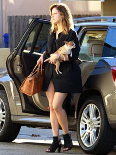 Katharine McPhee feet photo thumbnail