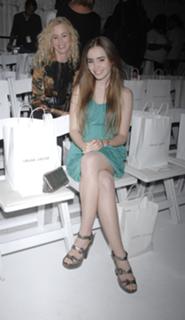 Lily Collins feet photo thumbnail