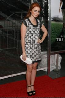Lily Collins feet photo thumbnail