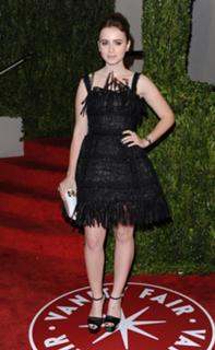 Lily Collins feet photo thumbnail