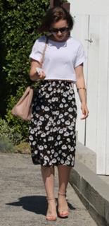 Lily Collins feet photo thumbnail