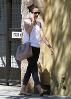 Lily Collins feet photo thumbnail