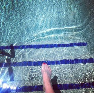 Alice Levine feet photo 4