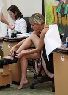 Sharon Stone feet photo thumbnail