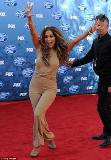 Jennifer Lopez feet photo thumbnail