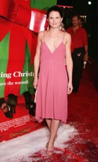 Jennifer Morrison feet photo thumbnail