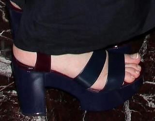 Ashley Olsen feet photo thumbnail