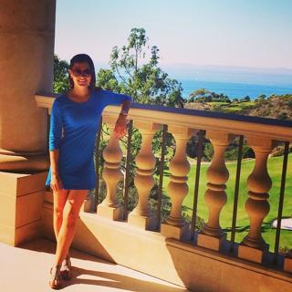Megan Olivi feet photo thumbnail