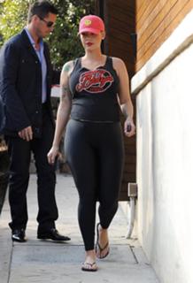 Amber Rose feet photo thumbnail