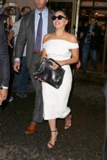 Lady Gaga feet photo thumbnail