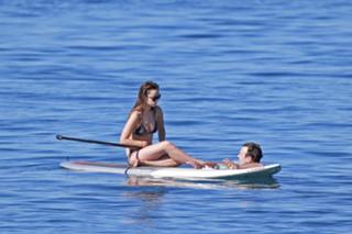Olivia Wilde feet photo thumbnail