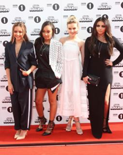 Perrie Edwards feet photo thumbnail