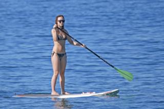 Olivia Wilde feet photo thumbnail