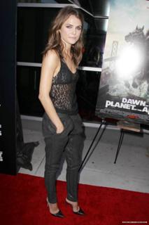 Keri Russell feet photo thumbnail