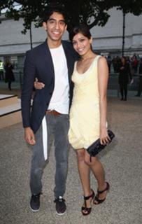 Freida Pinto feet photo thumbnail