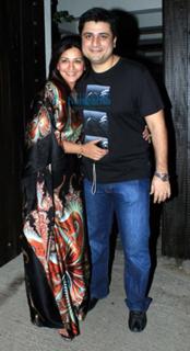 Sonali Bendre feet photo thumbnail
