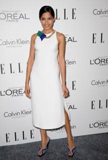 Freida Pinto feet photo thumbnail